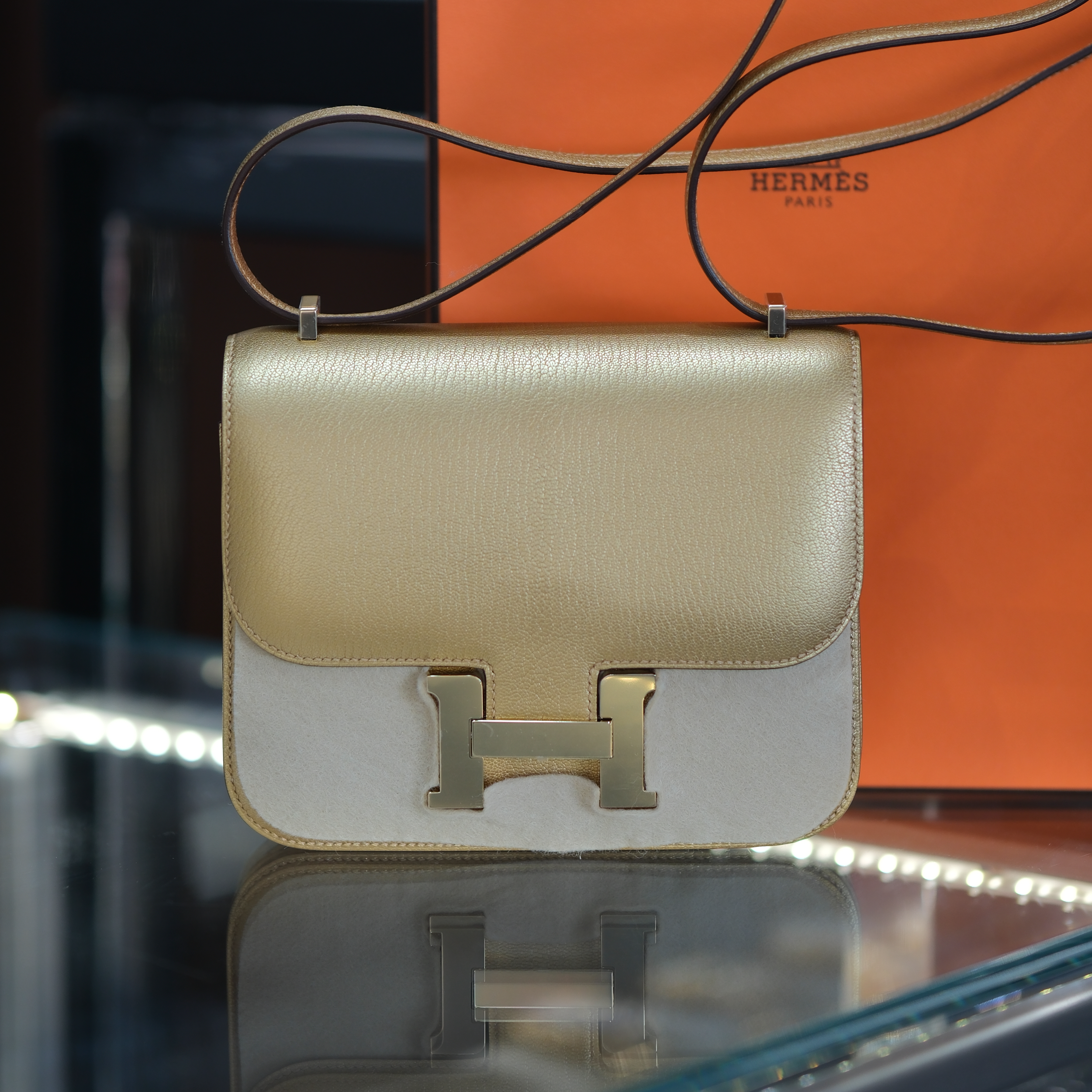 Hermes 2025 Constance 18 Dore Chevre Chamkilight Permabrass