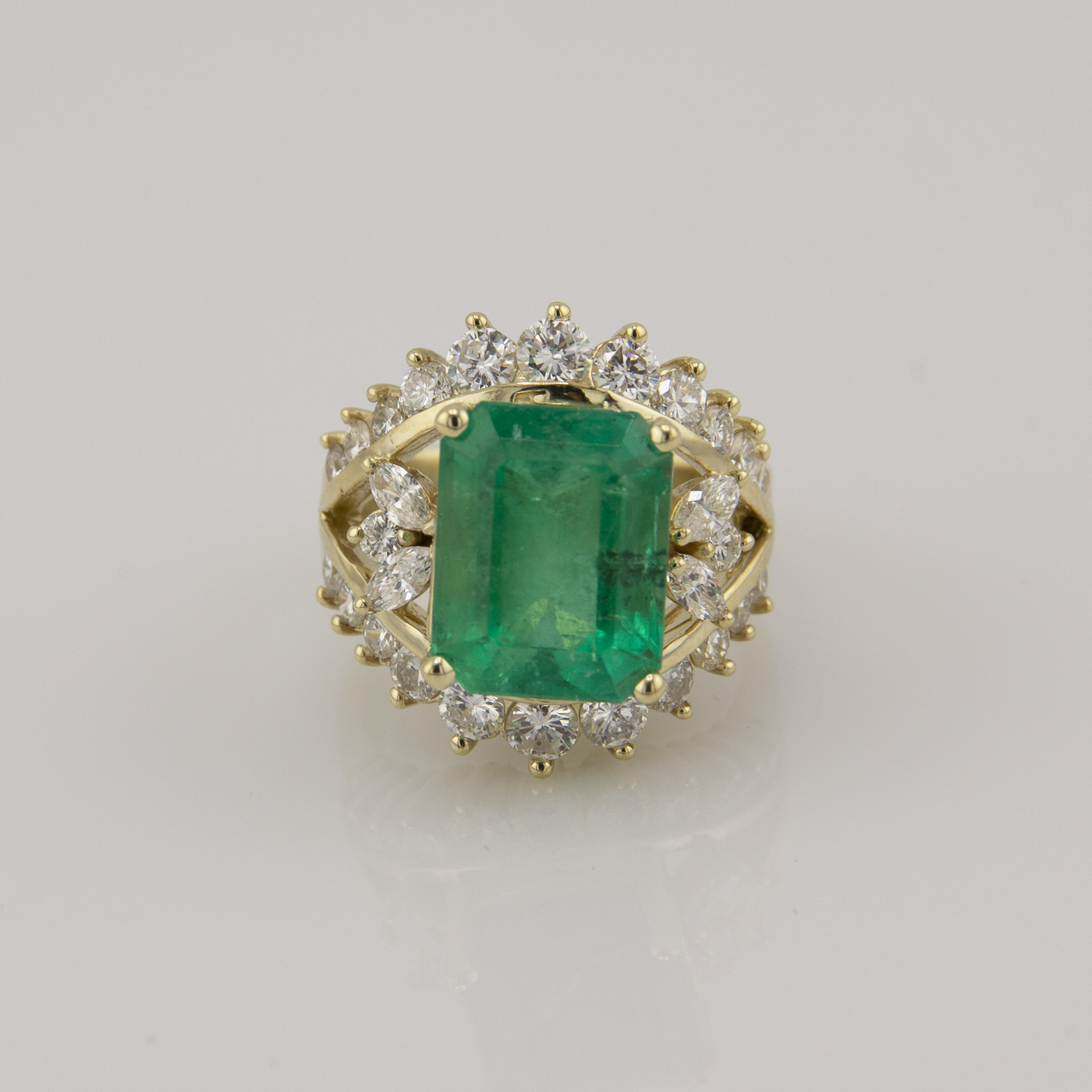 7.11-Carat Colombian Emerald Ring