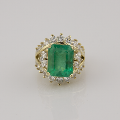 7.11-Carat Colombian Emerald Ring