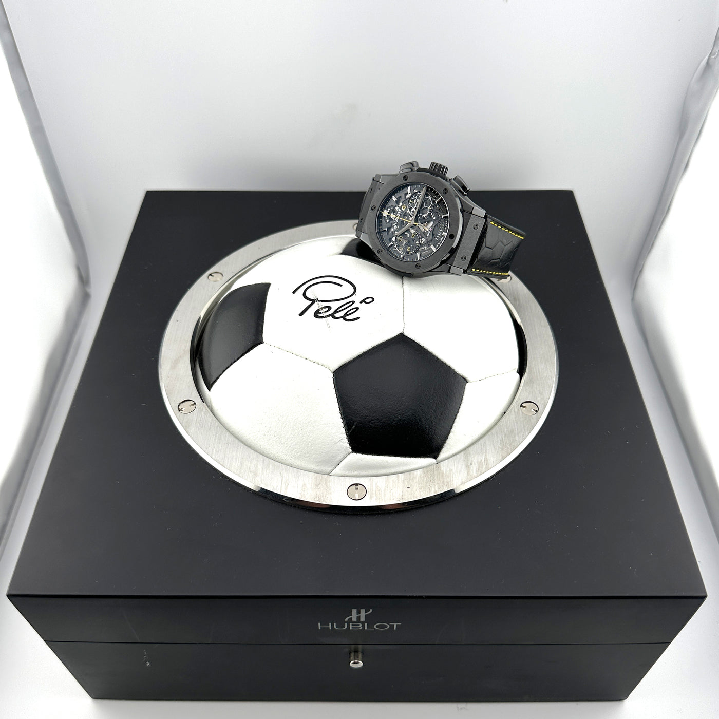 Hublot Classic Fusion Aerofusion Pele Limited Edition 525.CM.0179.VR.PEL14