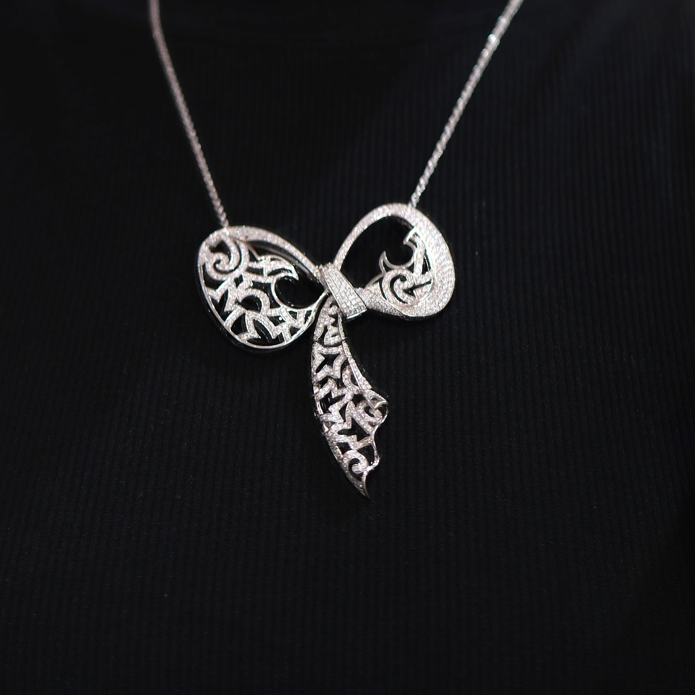 Nouvelle Bague 18K White Gold Diamond Necklace