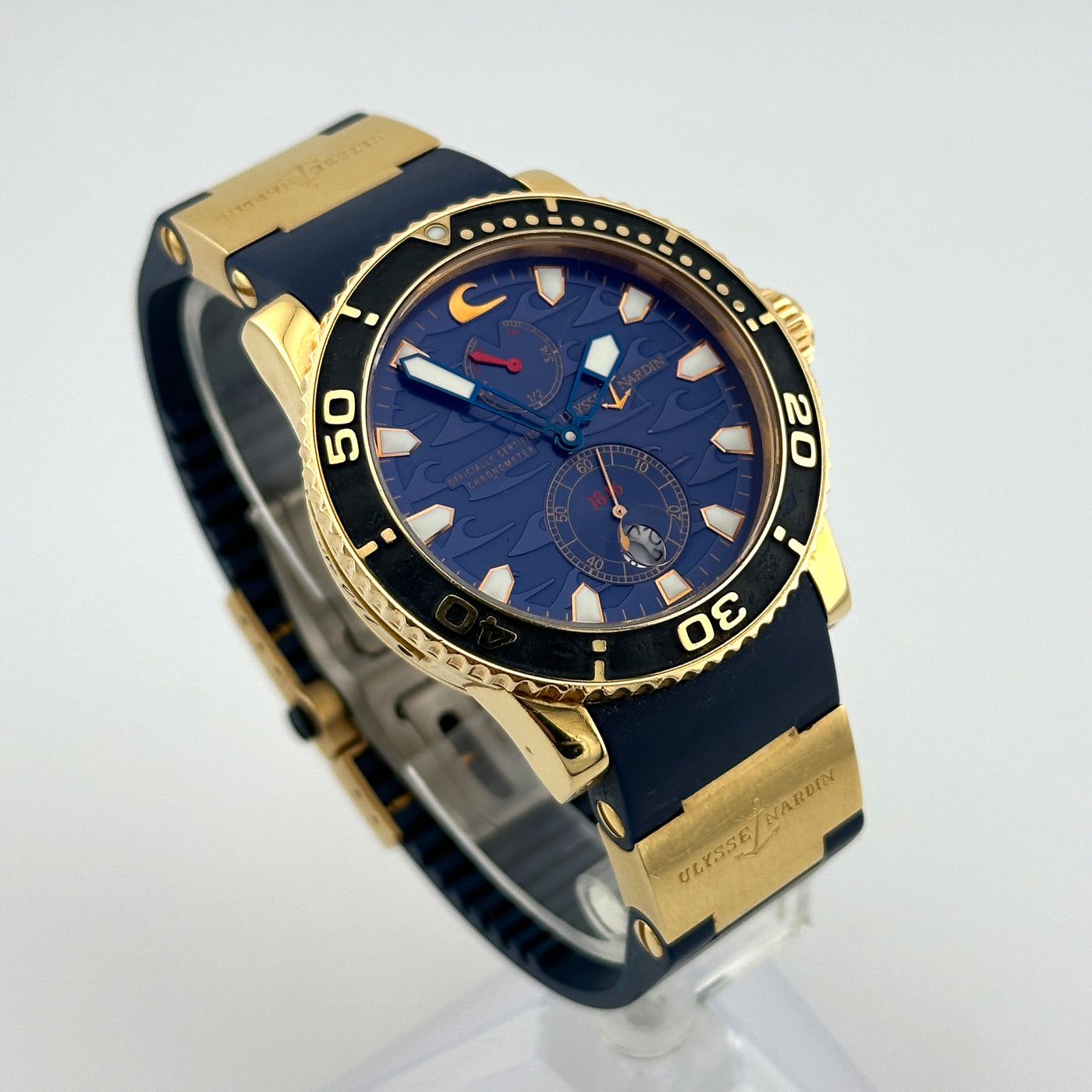 Ulysse Nardin Maxi Marine Diver Blue Surf Rose Gold