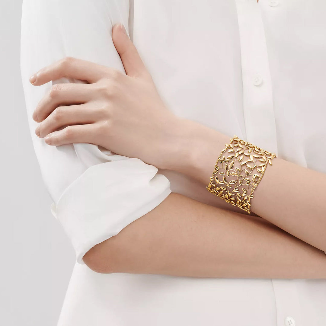 Tiffany Co Paloma Picasso Olive Leaf Cuff 18K Gold Medium Size Bracelet