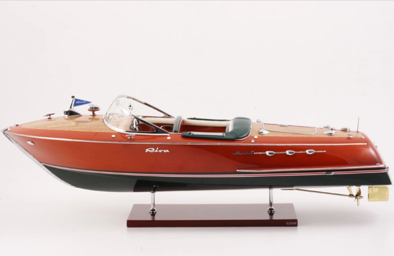 Kiade Boat Riva Ariston 68cm
